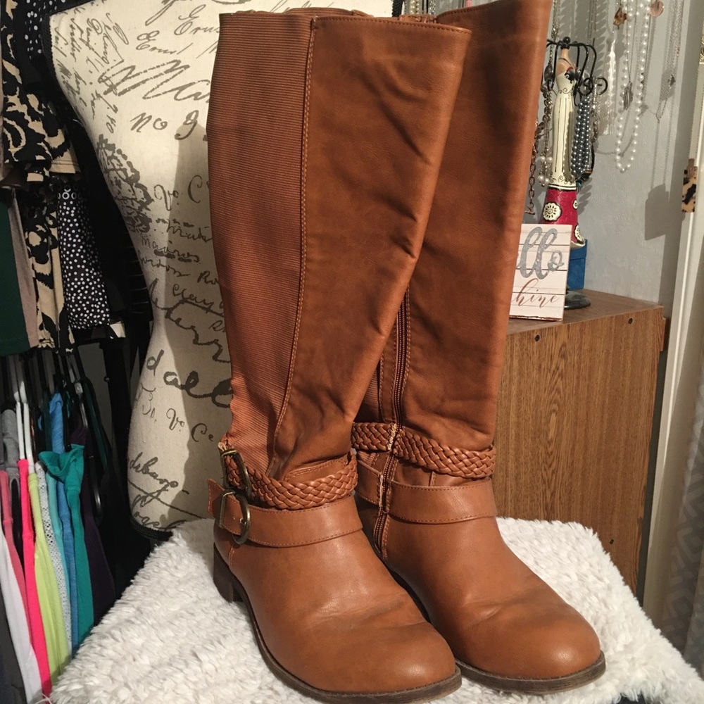 Torrid Wide calf boots. Size 7 wide